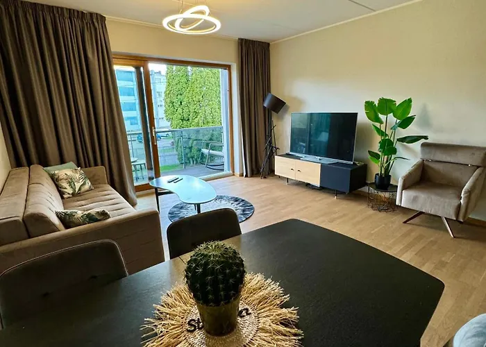 Apartment Saeaese 4-4 *